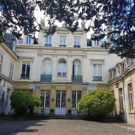 公寓 Pommery Mansion House *